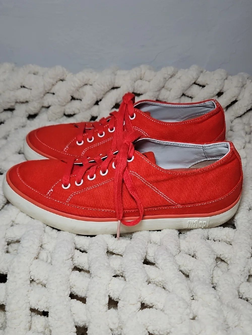Fitflop Super T Flame Red Canvas Casual Sneaker